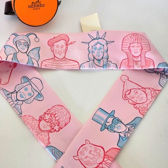 Hermes "Dress Code" Rose/Pale Blue Silk Twilly - Picture 3 of 6